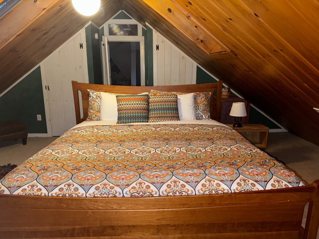 VelocityMaid bedroom turnover service in Vermont