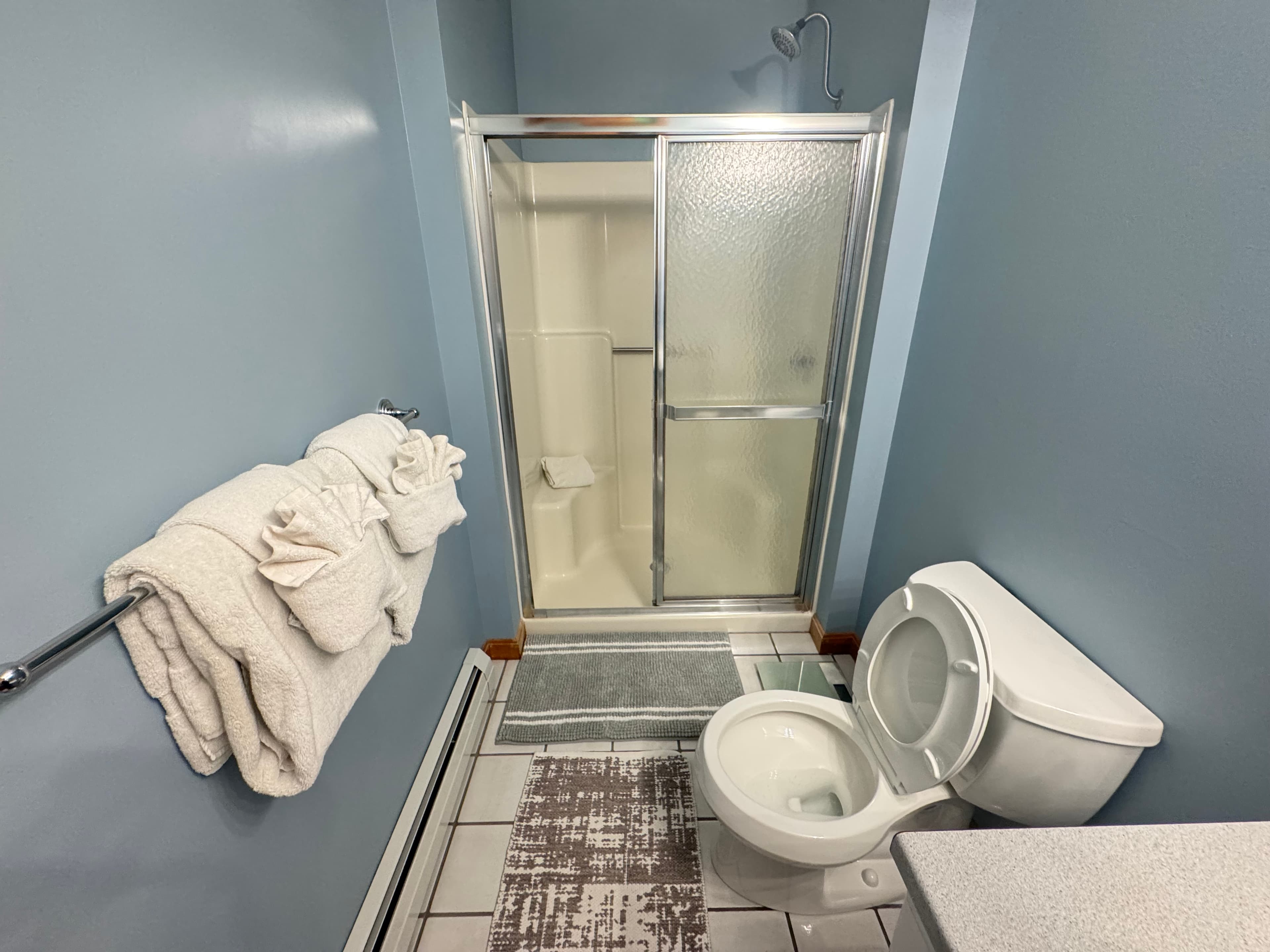 VelocityMaid vacation rental main bathroom in Ludlow, VT